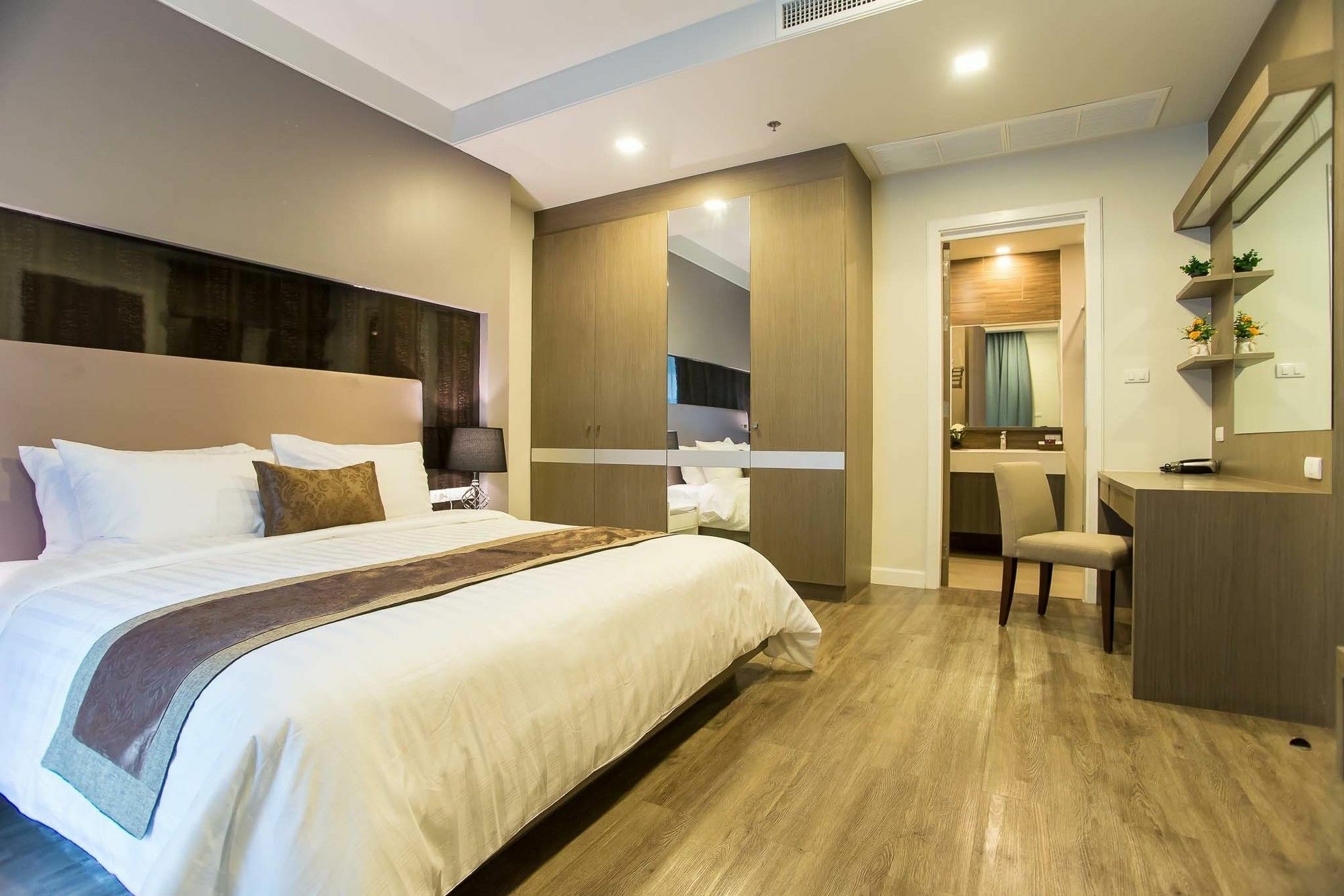 Metropolis Suites Bangkok, Tapestry Collection By Hilton Exteriér fotografie