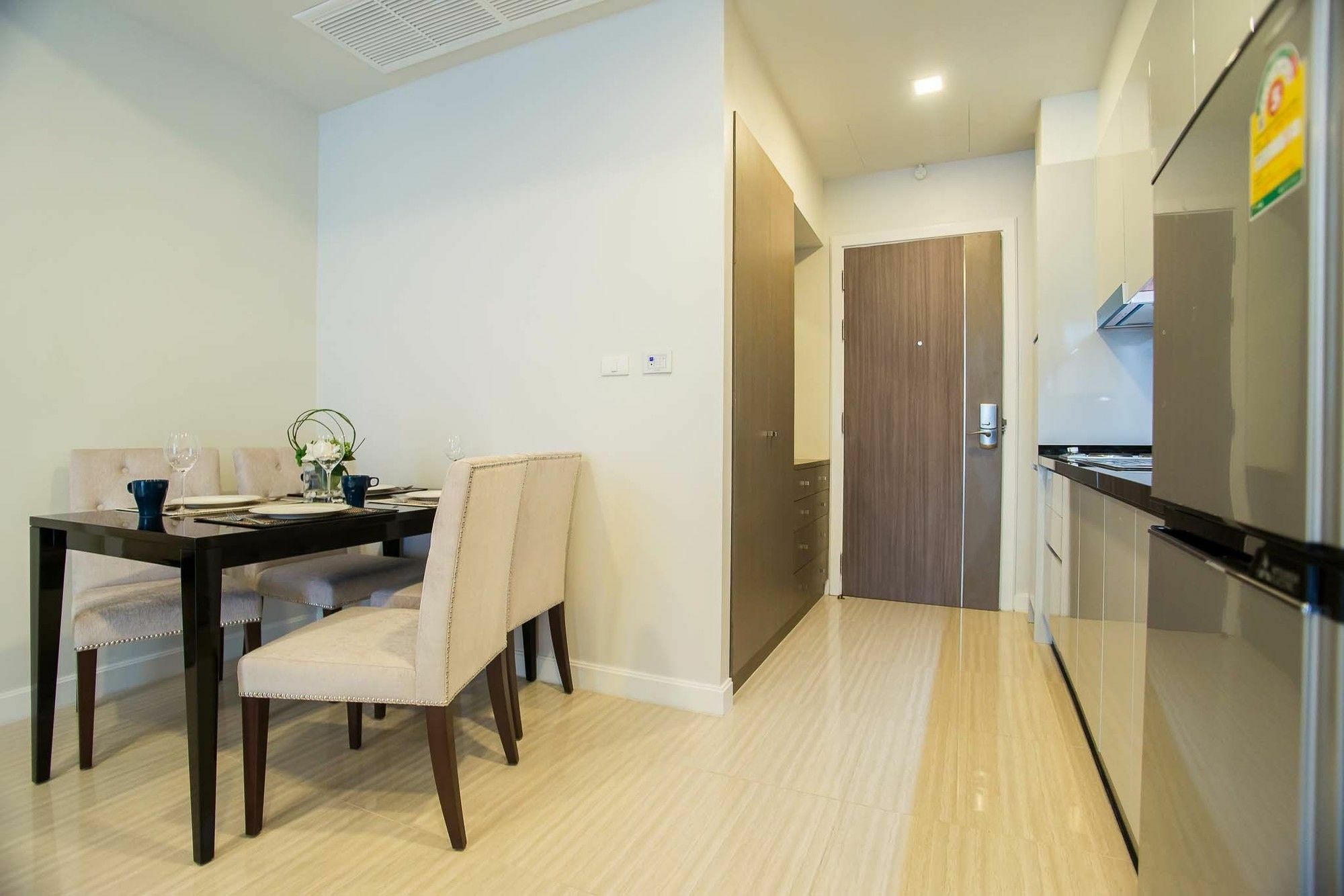 Metropolis Suites Bangkok, Tapestry Collection By Hilton Exteriér fotografie
